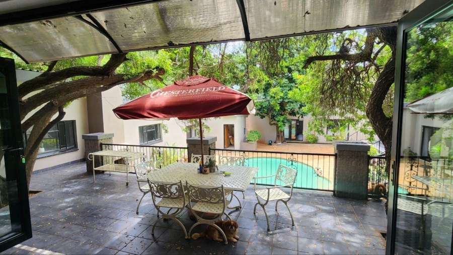 5 Bedroom Property for Sale in Safari Gardens North West